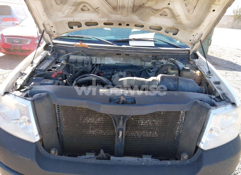 Photo 10 of 2005 Ford F-150 STX/XL/XLT (VIN 1FTRF12225NB94762)