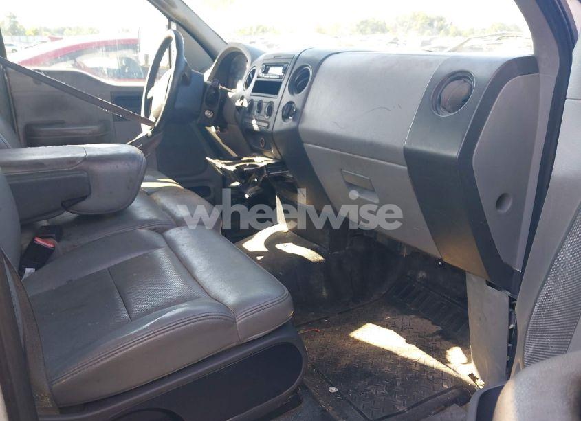 Photo 5 of 2006 Ford F-150 STX/XL/XLT (VIN 1FTRF12226KC11966)