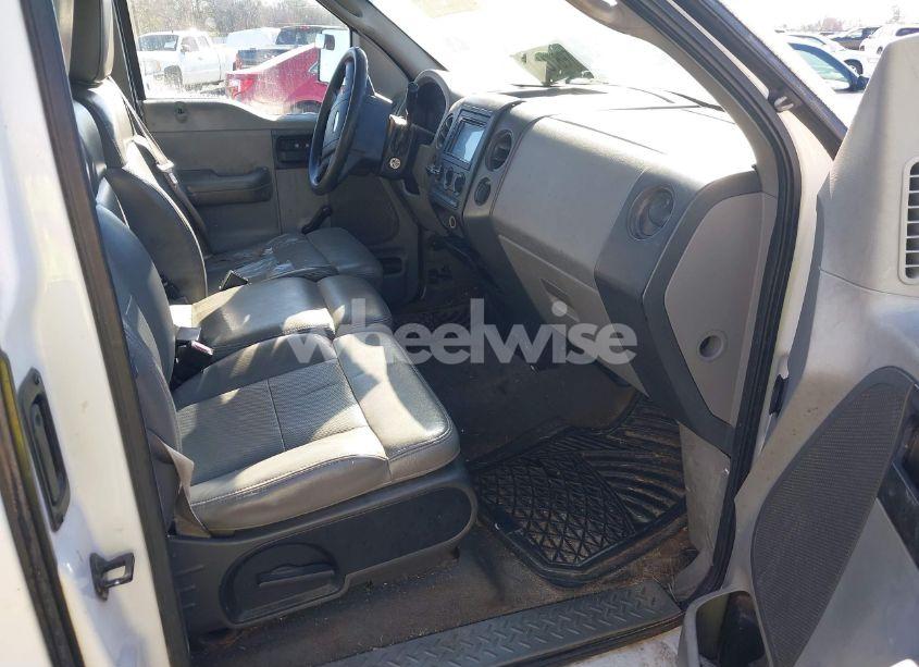 Photo 5 of 2006 Ford F-150 STX/XL/XLT (VIN 1FTRF12226NA34317)