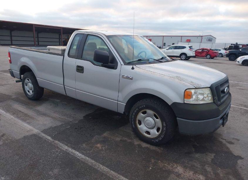 2006 Ford F-150 STX/XL/XLT (VIN 1FTRF12226NA65115) main photo