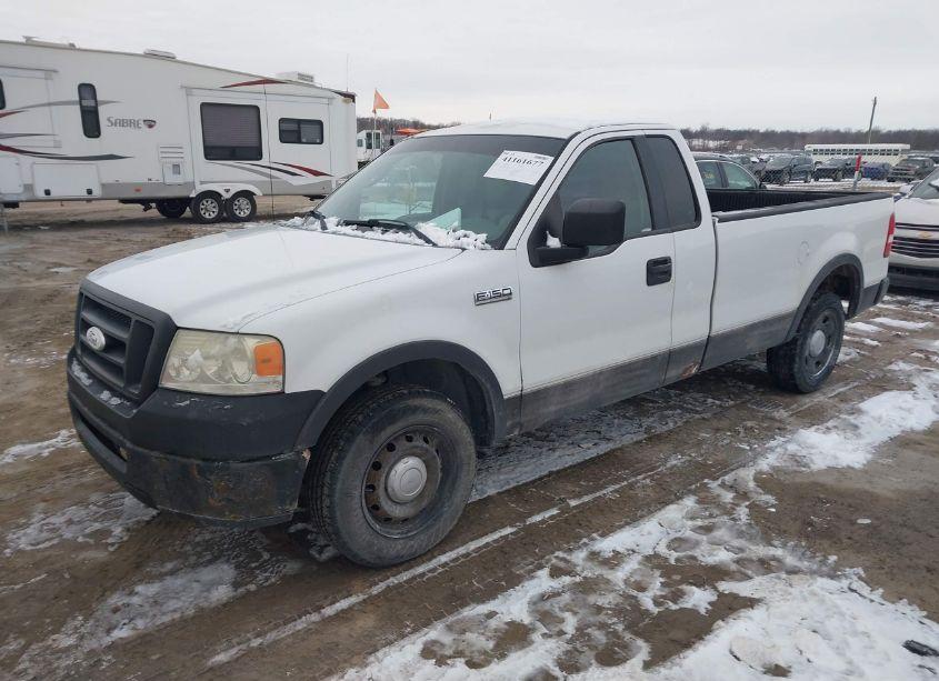 Photo 2 of 2006 Ford F-150 STX/XL/XLT (VIN 1FTRF12226NB83732)