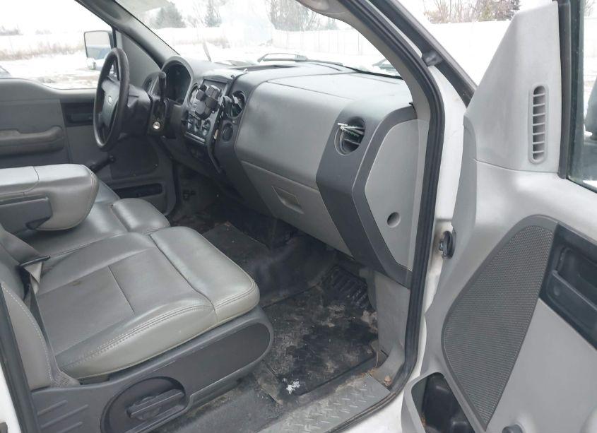 Photo 5 of 2006 Ford F-150 STX/XL/XLT (VIN 1FTRF12226NB83732)