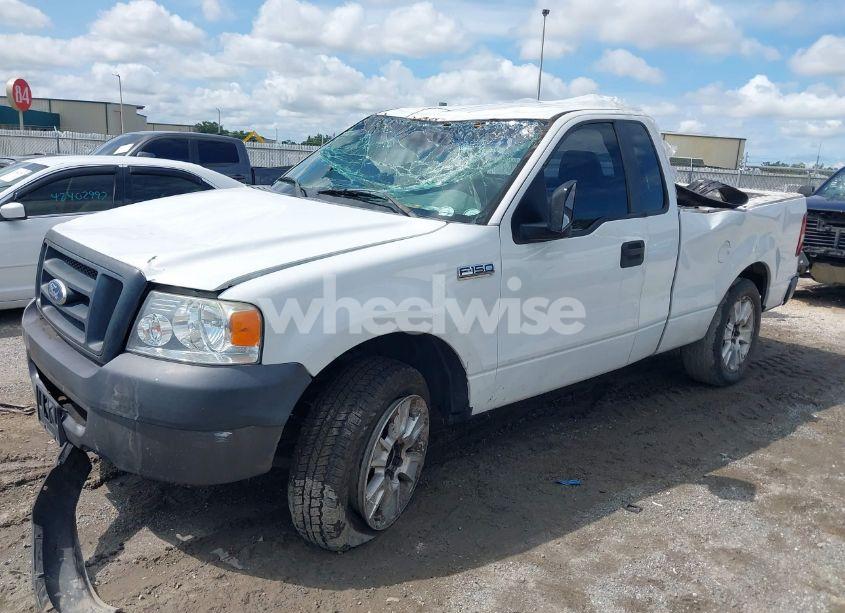 Photo 2 of 2008 Ford F-150 STX/XL/XLT (VIN 1FTRF12228KF03748)