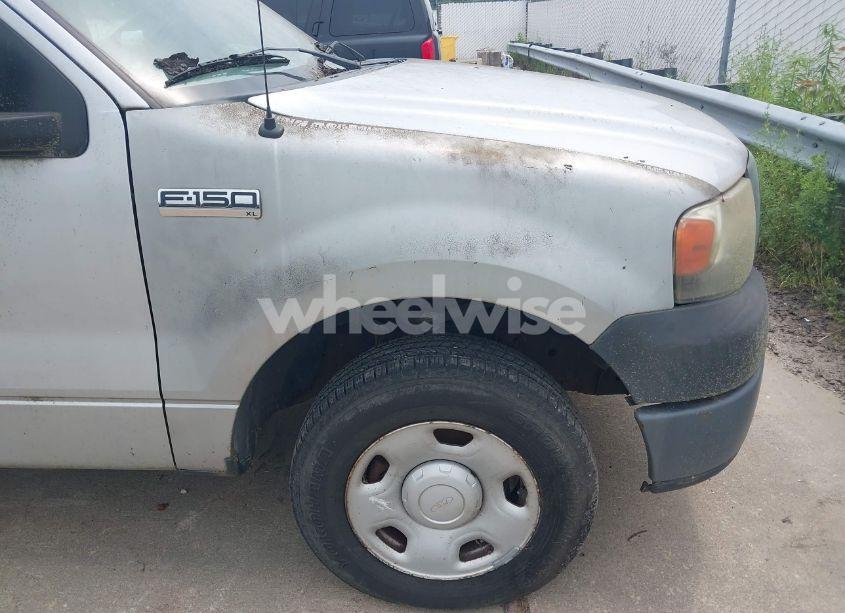 Photo 12 of 2005 Ford F-150 STX/XL/XLT (VIN 1FTRF12235NB68090)