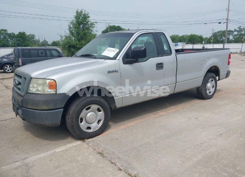 Photo 2 of 2005 Ford F-150 STX/XL/XLT (VIN 1FTRF12235NB68090)