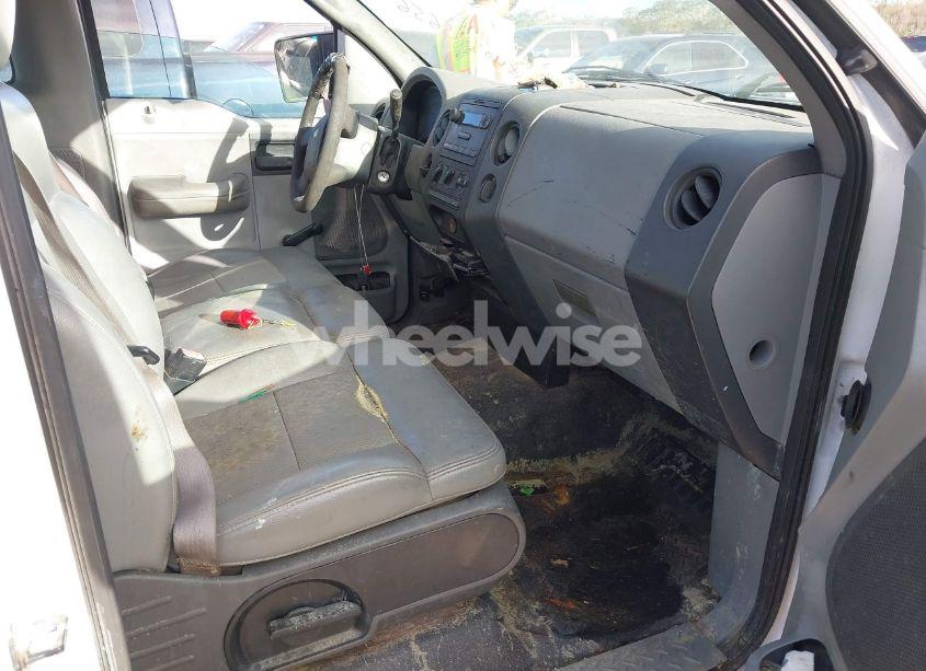 Photo 5 of 2006 Ford F-150 STX/XL/XLT (VIN 1FTRF12236NA73384)