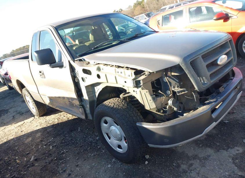 2006 Ford F-150 STX/XL/XLT (VIN 1FTRF12236NB54787) main photo