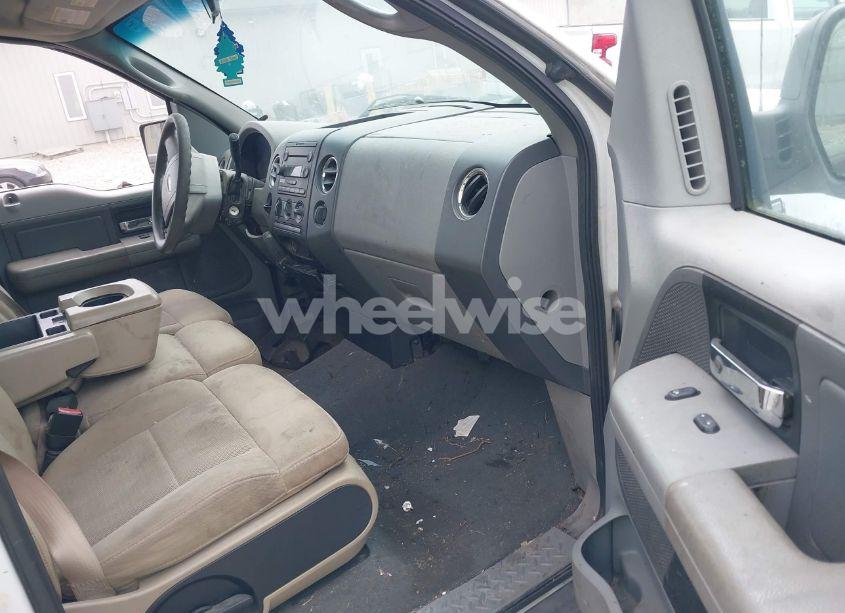 Photo 5 of 2005 Ford F-150 STX/XL/XLT (VIN 1FTRF12245KC49620)