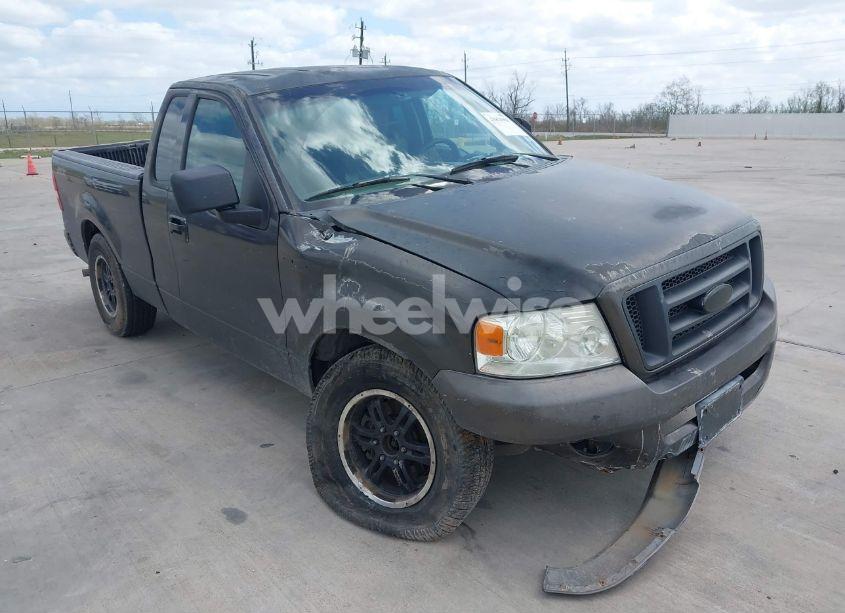 2006 Ford F-150 STX/XL/XLT (VIN 1FTRF12246NA38921) main photo