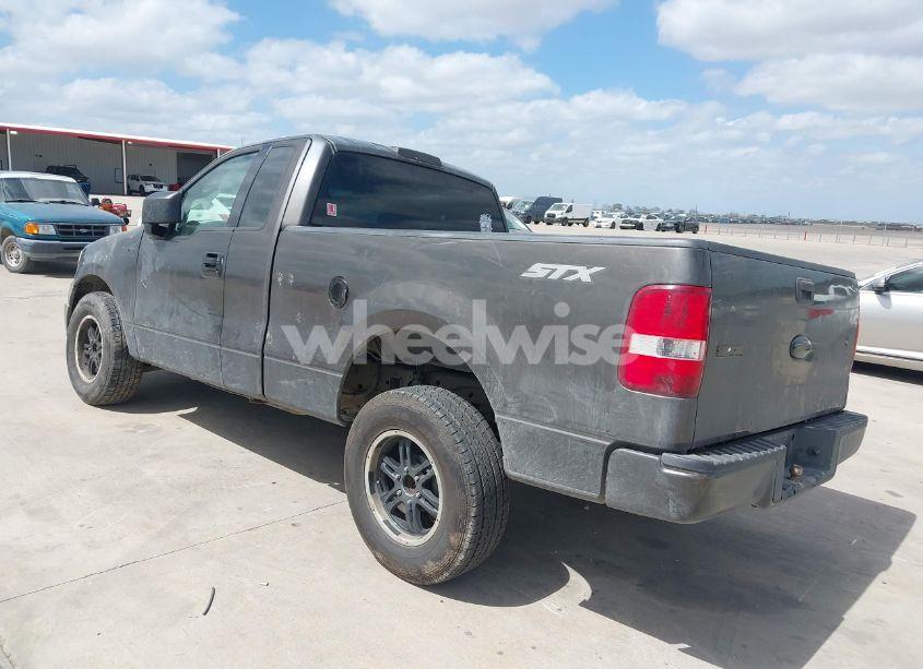 Photo 3 of 2006 Ford F-150 STX/XL/XLT (VIN 1FTRF12246NA38921)