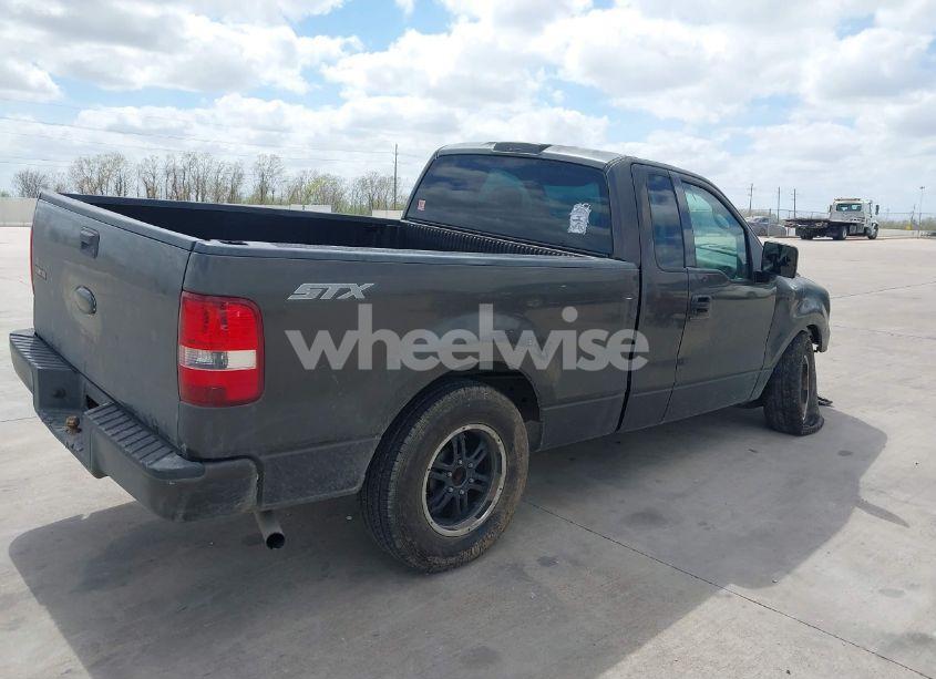 Photo 4 of 2006 Ford F-150 STX/XL/XLT (VIN 1FTRF12246NA38921)