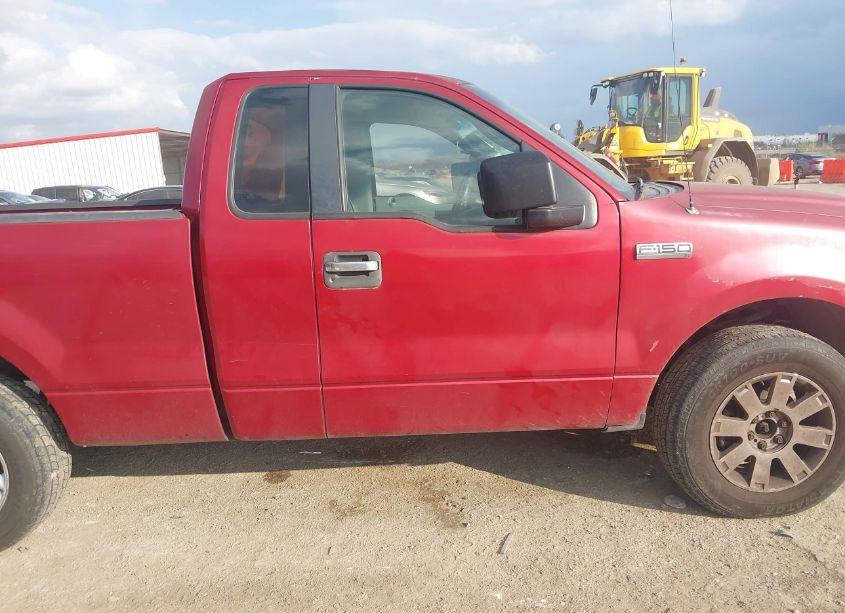 Photo 13 of 2007 Ford F-150 STX/XL/XLT (VIN 1FTRF12247NA76537)