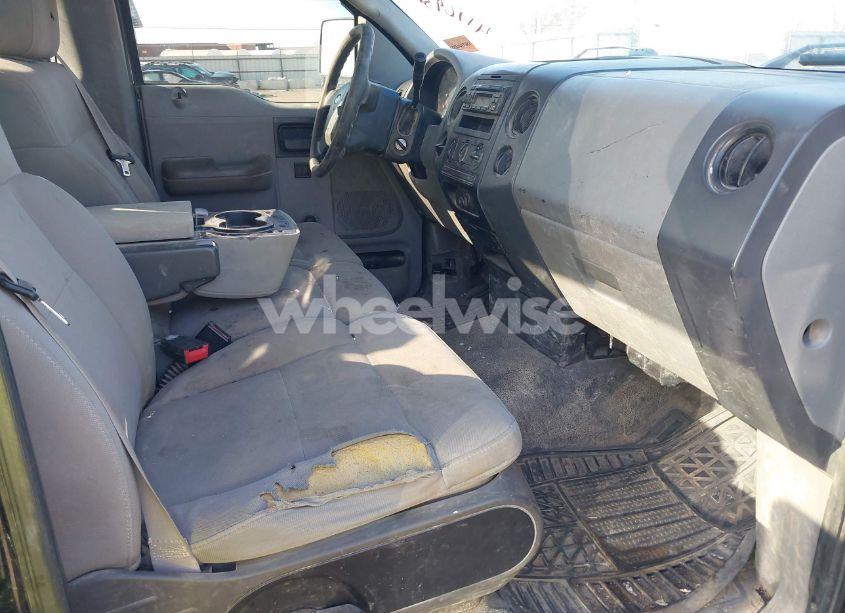 Photo 5 of 2005 Ford F-150 STX/XL/XLT (VIN 1FTRF12255KF10205)