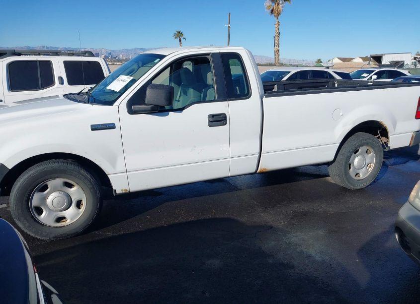 Photo 6 of 2007 Ford F-150 STX/XL/XLT (VIN 1FTRF12257KC75954)