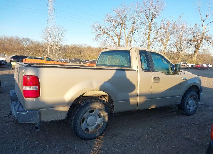 Photo 13 of 2007 Ford F-150 STX/XL/XLT (VIN 1FTRF12257NA06030)