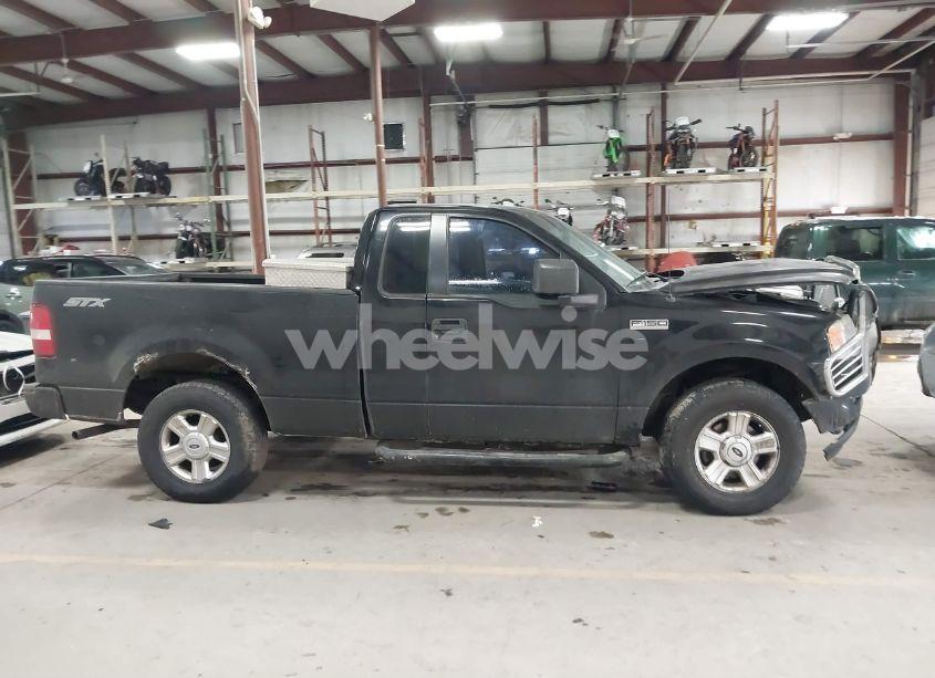 Photo 13 of 2005 Ford F-150 STX/XL/XLT (VIN 1FTRF12265KE88523)