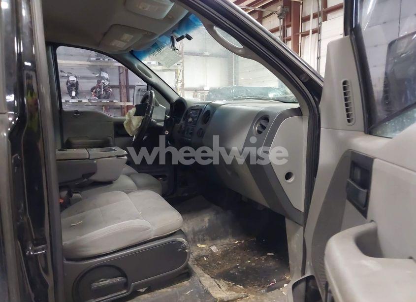 Photo 5 of 2005 Ford F-150 STX/XL/XLT (VIN 1FTRF12265KE88523)