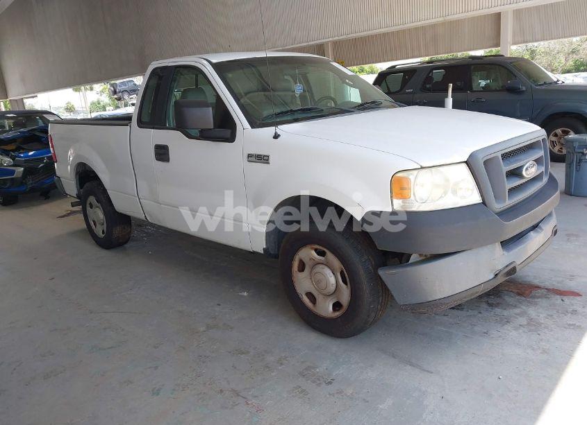 2005 Ford F-150 STX/XL/XLT (VIN 1FTRF12265NB36623) main photo