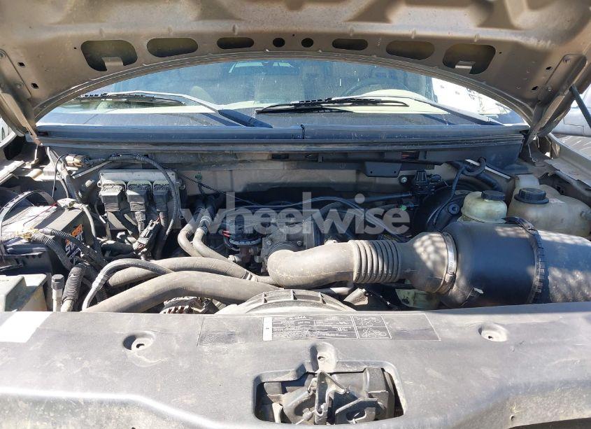 Photo 10 of 2005 Ford F-150 STX/XL/XLT (VIN 1FTRF12265NB55706)