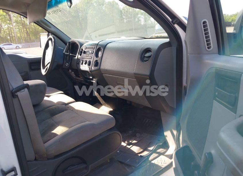 Photo 5 of 2006 Ford F-150 STX/XL/XLT (VIN 1FTRF12266NB71034)