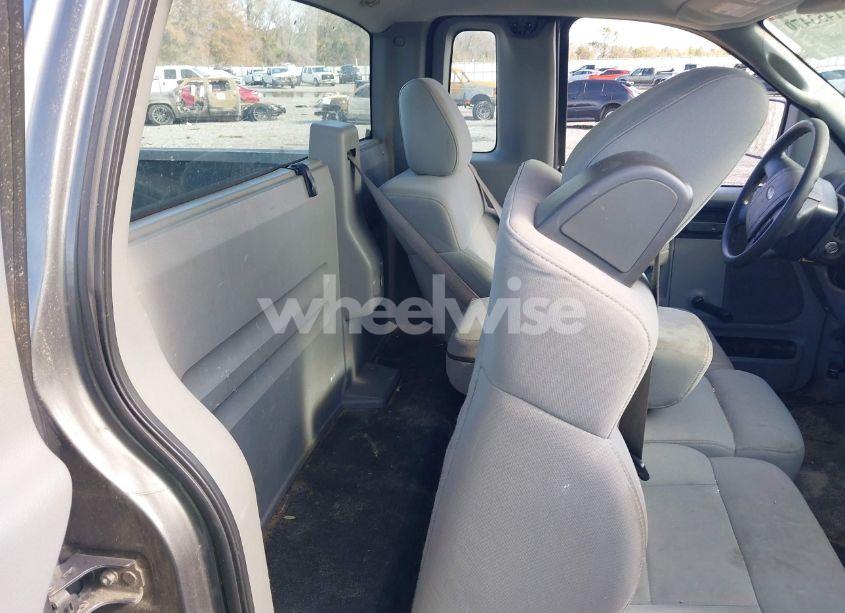 Photo 8 of 2007 Ford F-150 STX/XL/XLT (VIN 1FTRF12267NA13813)