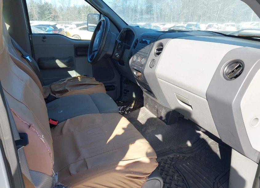 Photo 5 of 2007 Ford F-150 STX/XL/XLT (VIN 1FTRF12267NA71050)