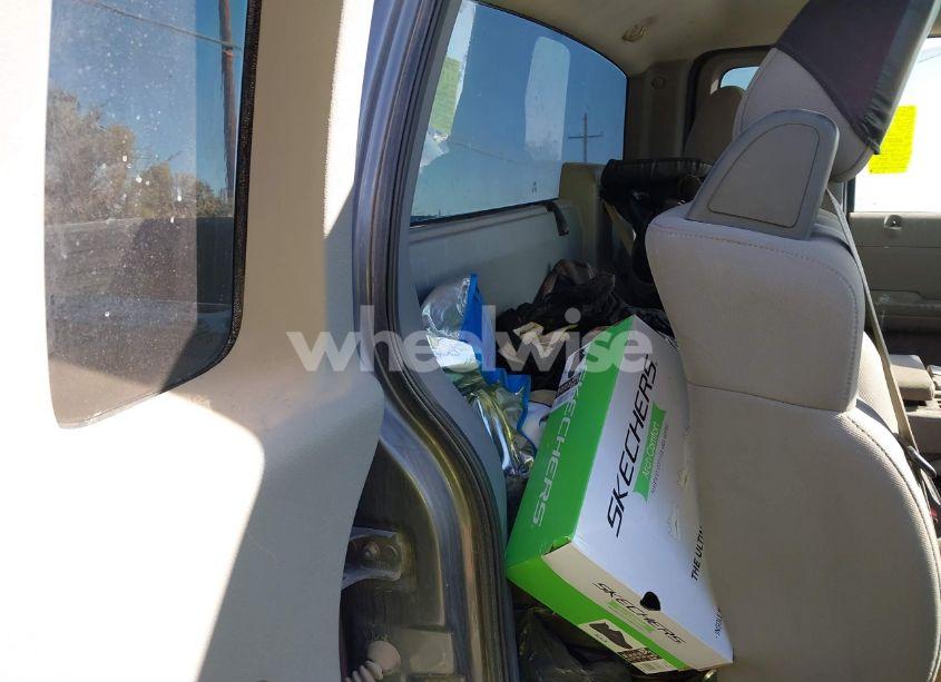 Photo 8 of 2005 Ford F-150 STX/XL/XLT (VIN 1FTRF12275KC36456)