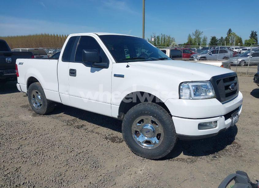2005 Ford F-150 STX/XL/XLT (VIN 1FTRF12275KC49868) main photo