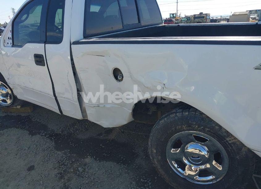 Photo 17 of 2005 Ford F-150 STX/XL/XLT (VIN 1FTRF12275KC49868)