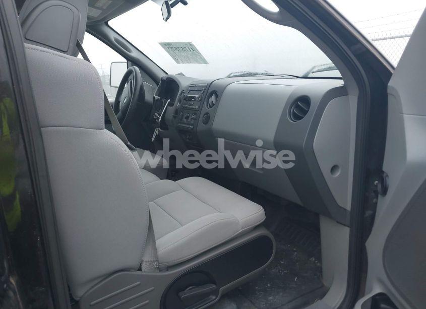 Photo 5 of 2005 Ford F-150 STX/XL/XLT (VIN 1FTRF12275KC60823)