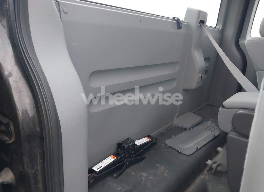 Photo 8 of 2005 Ford F-150 STX/XL/XLT (VIN 1FTRF12275KC60823)