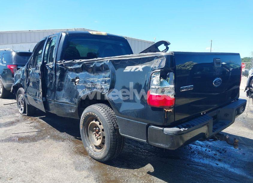 Photo 3 of 2005 Ford F-150 STX/XL/XLT (VIN 1FTRF12275KE27391)