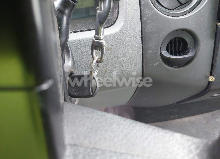 Photo 11 of 2005 Ford F-150 STX/XL/XLT (VIN 1FTRF12275NA81843)