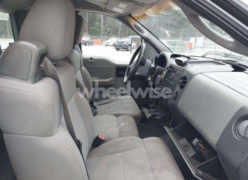 Photo 5 of 2005 Ford F-150 STX/XL/XLT (VIN 1FTRF12275NB86270)