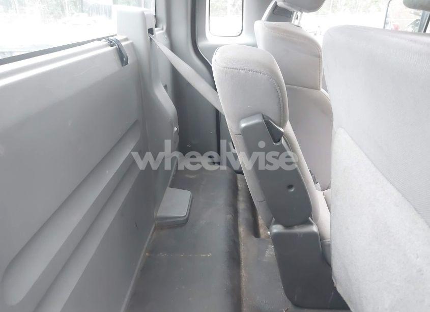 Photo 8 of 2005 Ford F-150 STX/XL/XLT (VIN 1FTRF12275NB86270)