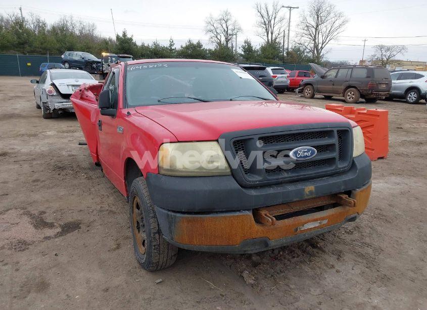 2005 Ford F-150 STX/XL/XLT (VIN 1FTRF12275NC04721) main photo