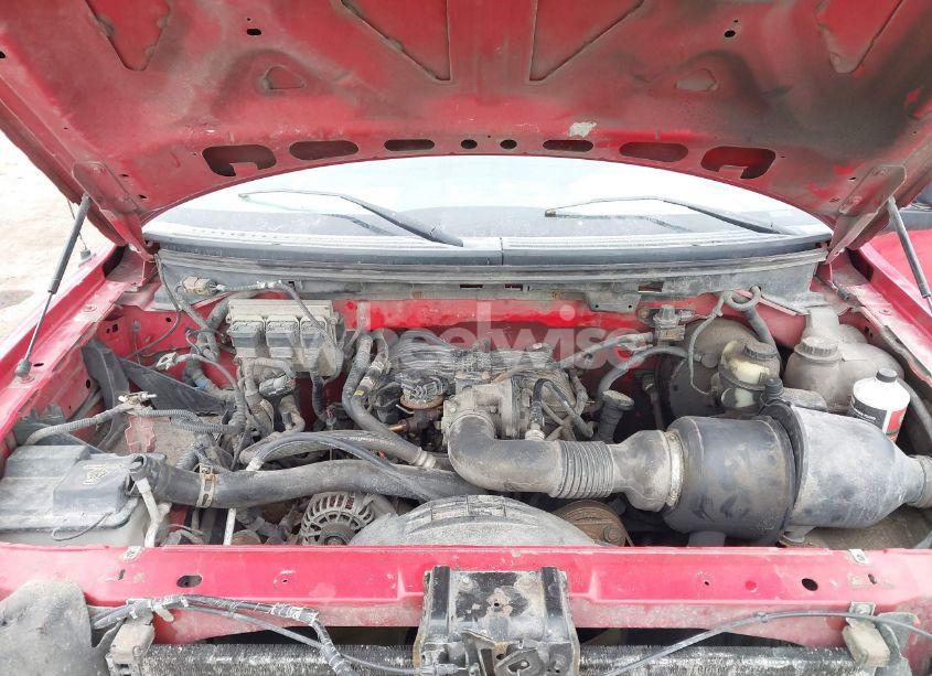 Photo 10 of 2005 Ford F-150 STX/XL/XLT (VIN 1FTRF12275NC04721)