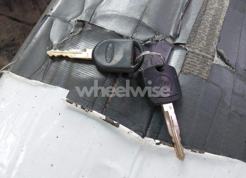 Photo 11 of 2005 Ford F-150 STX/XL/XLT (VIN 1FTRF12275NC04721)