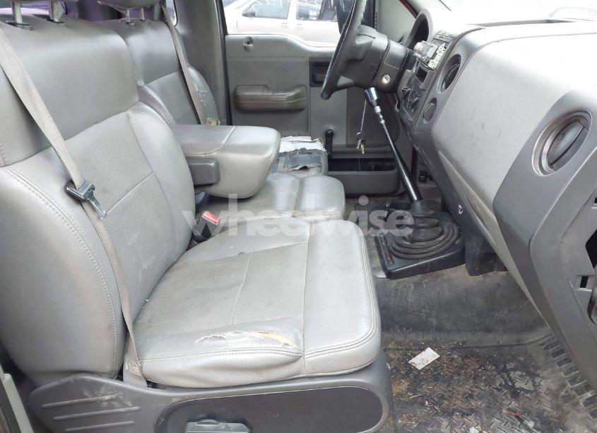 Photo 5 of 2005 Ford F-150 STX/XL/XLT (VIN 1FTRF12275NC04721)