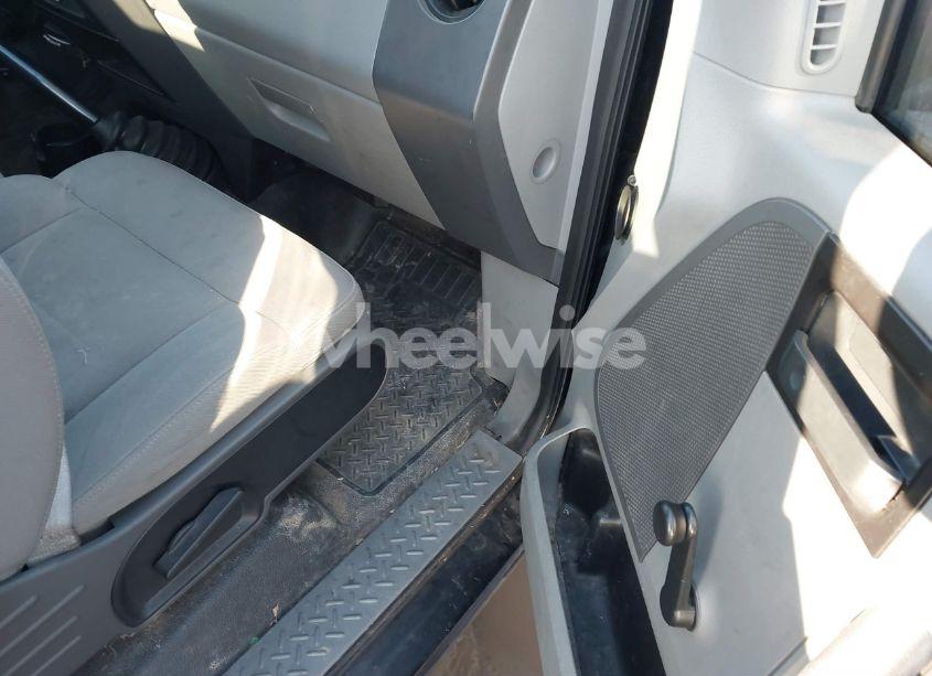 Photo 5 of 2006 Ford F-150 STX/XL/XLT (VIN 1FTRF12286NA46844)