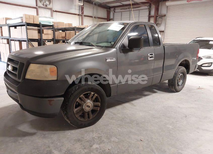 Photo 2 of 2006 Ford F-150 STX/XL/XLT (VIN 1FTRF12286NB81354)