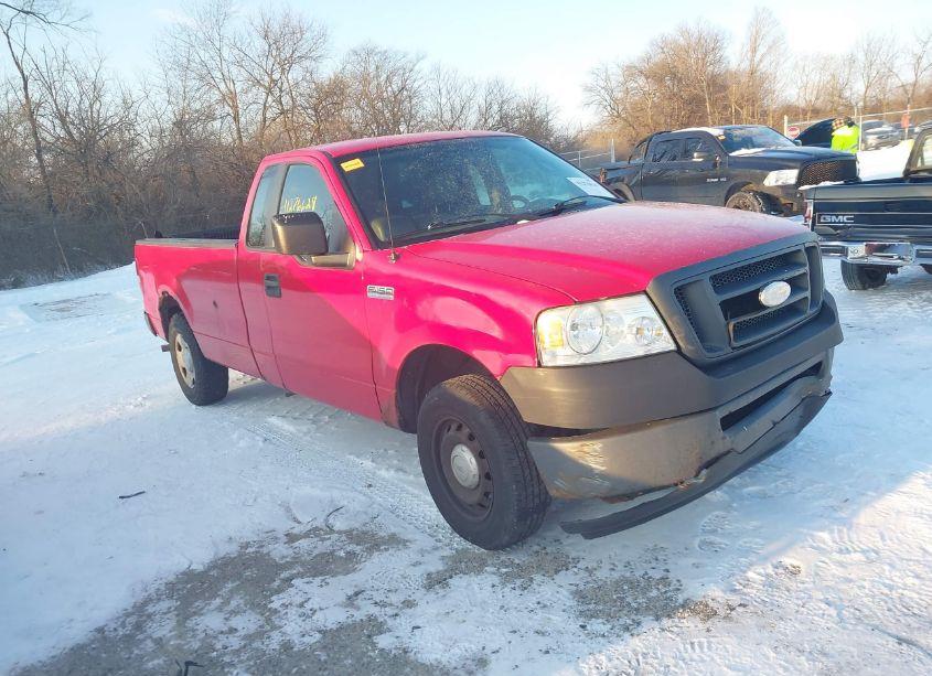 2007 Ford F-150 STX/XL/XLT (VIN 1FTRF12287KD47472) main photo
