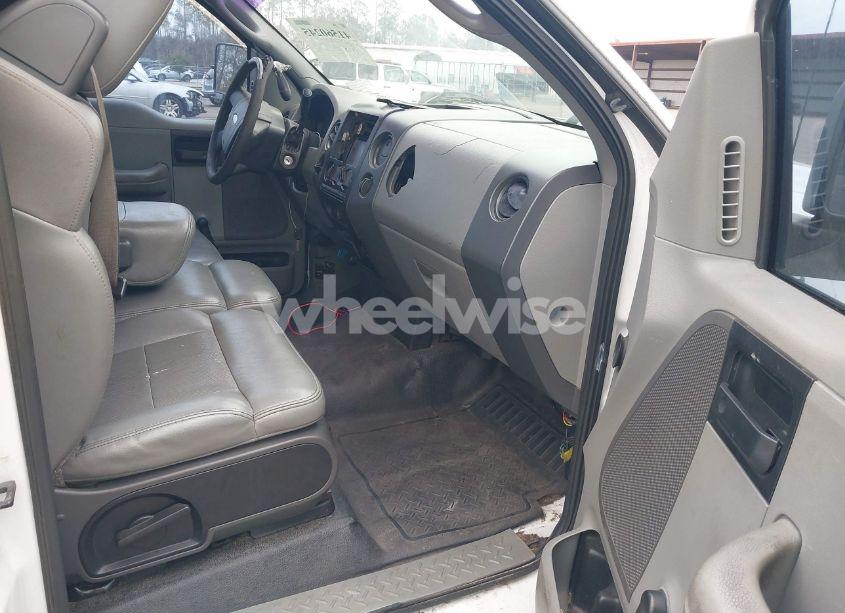 Photo 5 of 2006 Ford F-150 STX/XL/XLT (VIN 1FTRF12296NB32289)