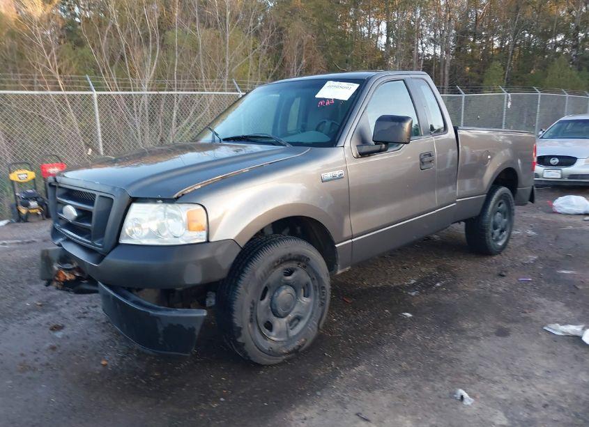 Photo 2 of 2006 Ford F-150 STX/XL/XLT (VIN 1FTRF12296NB49979)