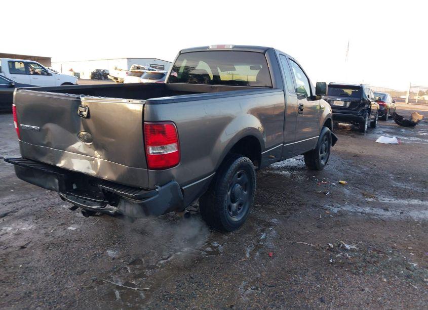 Photo 4 of 2006 Ford F-150 STX/XL/XLT (VIN 1FTRF12296NB49979)