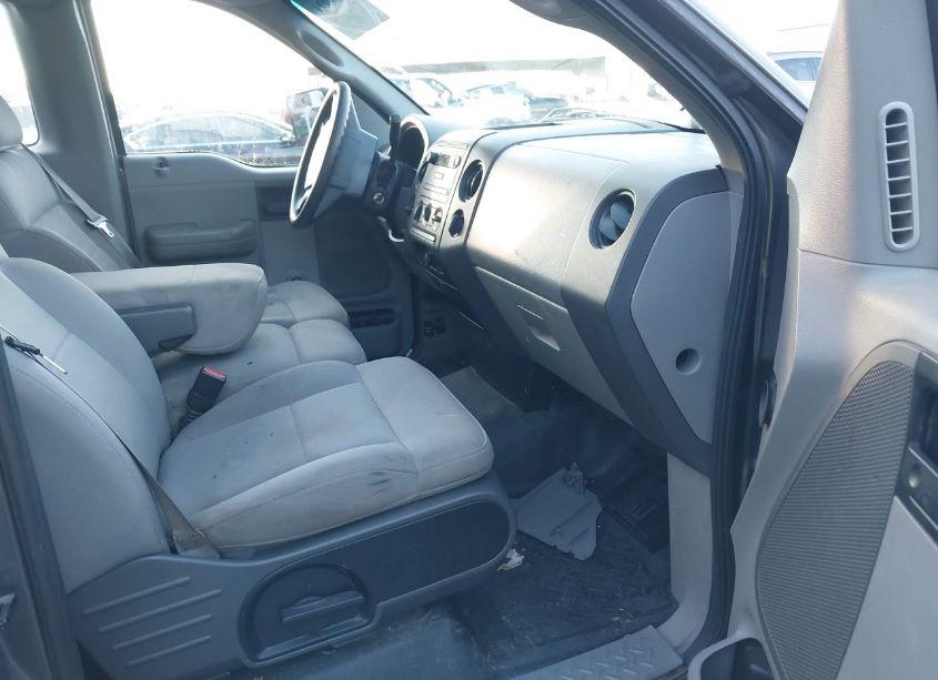 Photo 5 of 2006 Ford F-150 STX/XL/XLT (VIN 1FTRF12296NB49979)