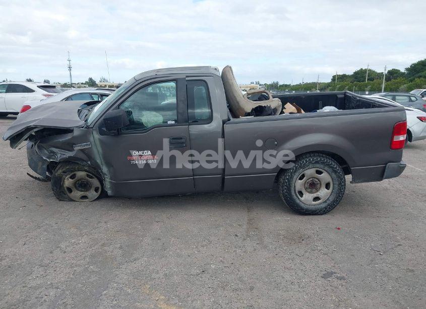 Photo 14 of 2007 Ford F-150 STX/XL/XLT (VIN 1FTRF12297KD61137)