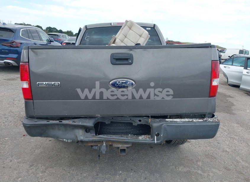 Photo 16 of 2007 Ford F-150 STX/XL/XLT (VIN 1FTRF12297KD61137)