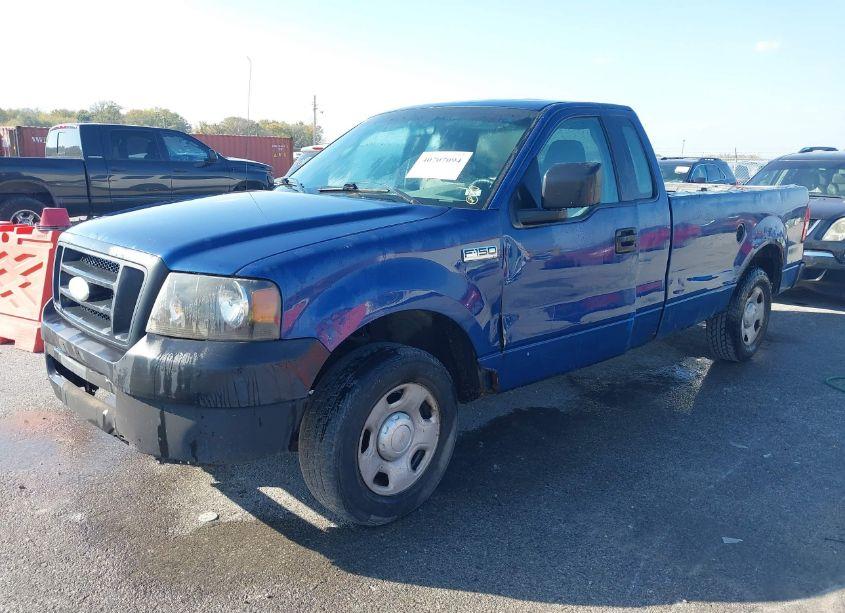 Photo 2 of 2007 Ford F-150 STX/XL/XLT (VIN 1FTRF12297NA19542)