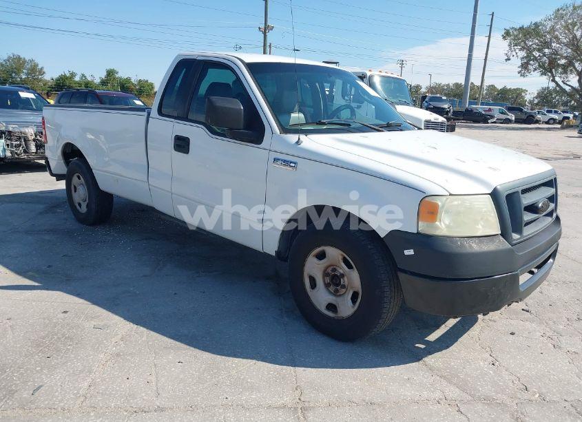 2007 Ford F-150 STX/XL/XLT (VIN 1FTRF12297NA36471) main photo